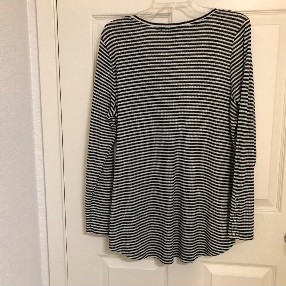 Torrid Size 2 - Picture 3 of 9